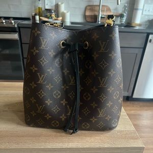 Real Lous Vuitton NeoNoe bag